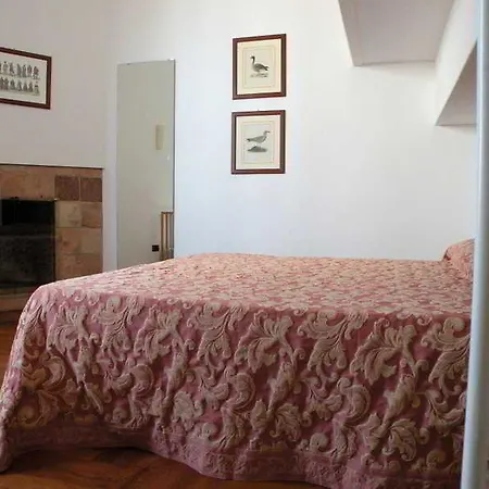 بيت ضيافة Residenza Kastrum كالياري
